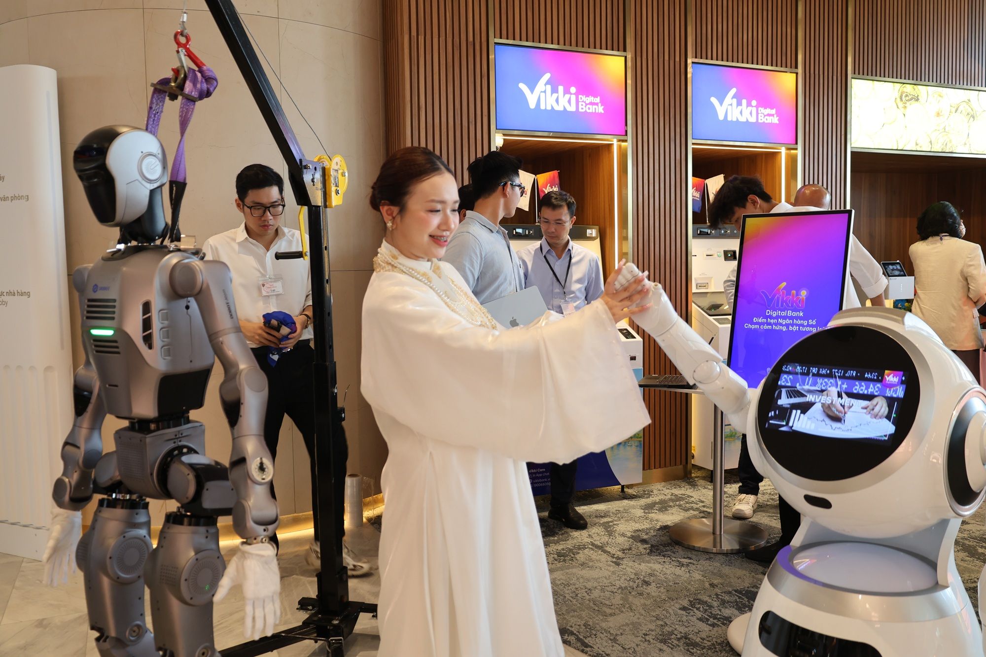 Vikki Digital Bank -chuyển dịch điểm giao dịch thành các không gian công nghệ