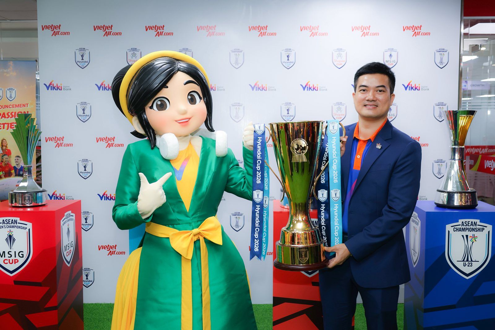 vikki-tro-thanh-ngan-hang-chinh-thuc-aufc-4.jpg